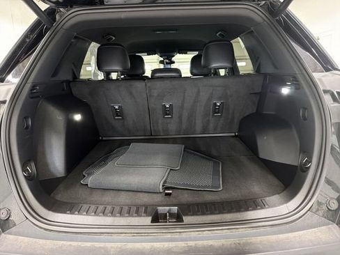 Used 2026 Chevrolet Equinox RS AWD/4WD image 15