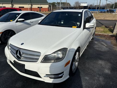 Used 2013 Mercedes-Benz C 300 Sport image 12