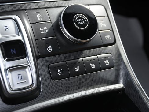 Used 2023 Hyundai Santa Fe Calligraphy image 16