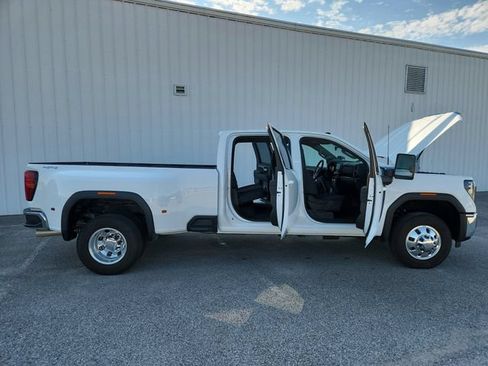 Used 2025 GMC Sierra 3500 SLE w/ SLE Value Package AWD/4WD image 36
