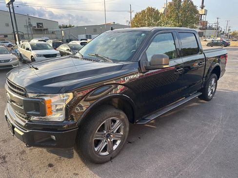 Used 2019 Ford F150 XLT w/ Equipment Group 302A Luxury AWD/4WD image 21