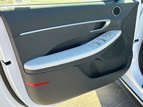 New 2025 Hyundai Sonata SE image 10