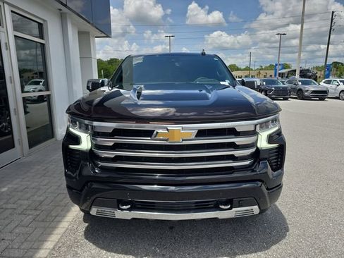 Certified 2025 Chevrolet Silverado 1500 High Country AWD/4WD image 2
