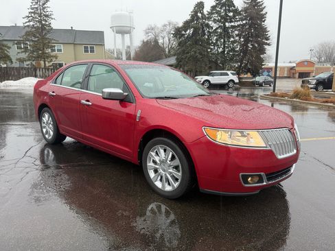 Used 2011 Lincoln MKZ image 5