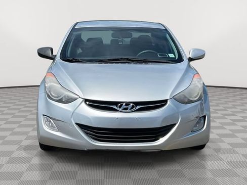 Used 2013 Hyundai Elantra GLS w/ Preferred Pkg FWD image 2