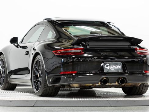 Used 2019 Porsche 911 Carrera GTS RWD image 12