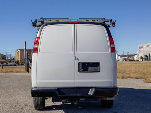 Used 2021 Chevrolet Express 2500 w/ Enhanced Convenience Package image 5