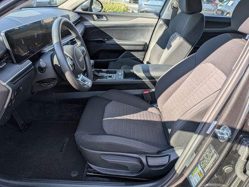 Used 2025 Kia K5 LXS image 14