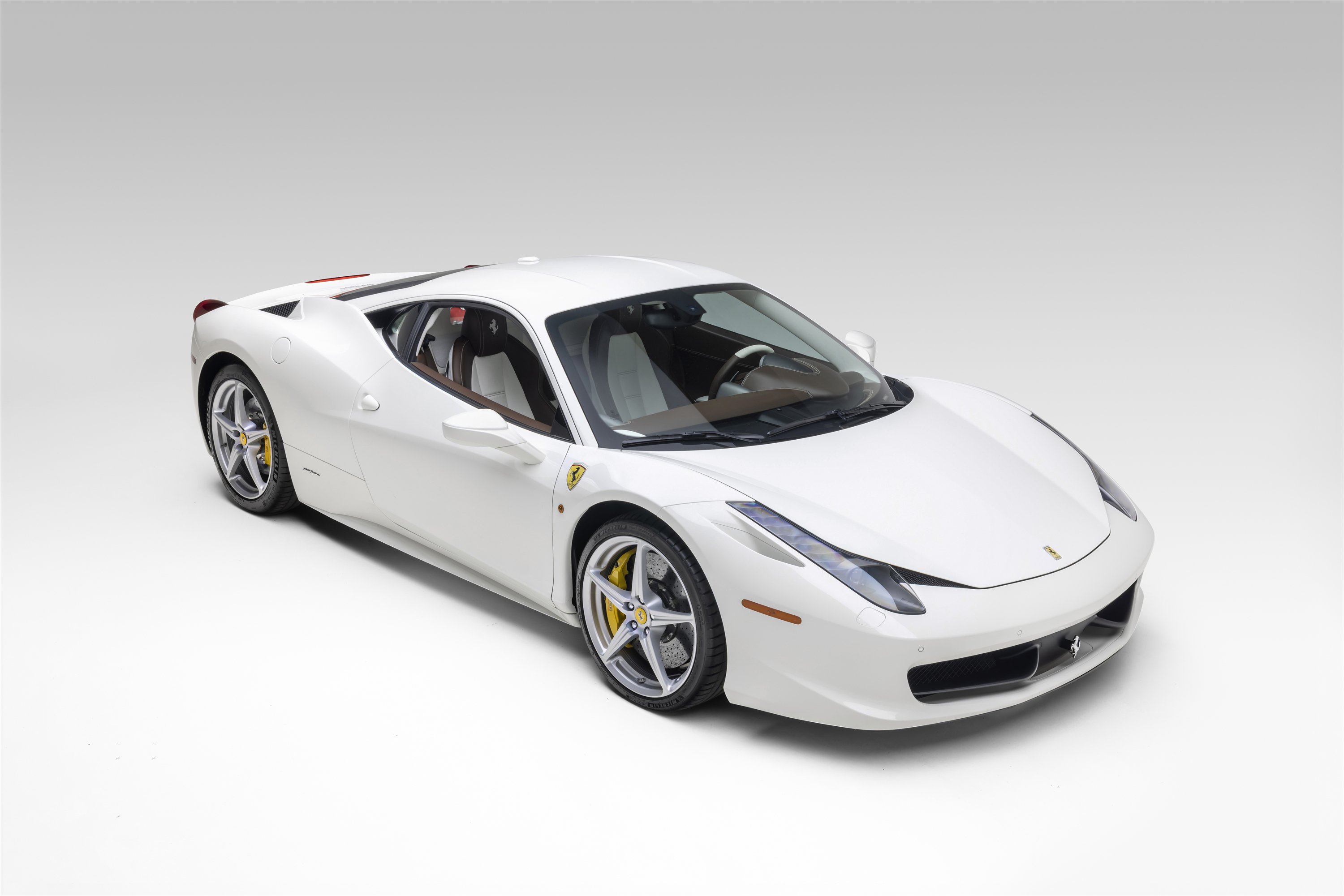 Certified 2014 Ferrari 458 Italia Coupe RWD image 15