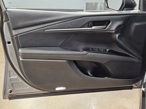 Used 2025 Toyota Camry XSE FWD image 20