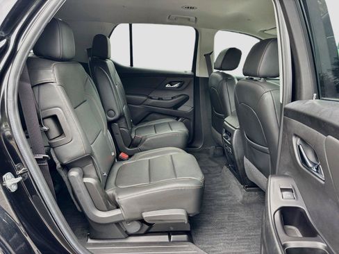 Used 2020 Chevrolet Traverse Premier FWD image 29