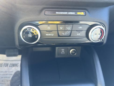 Used 2021 Ford Escape S image 16