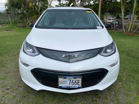 Used 2019 Chevrolet Bolt LT FWD image 2