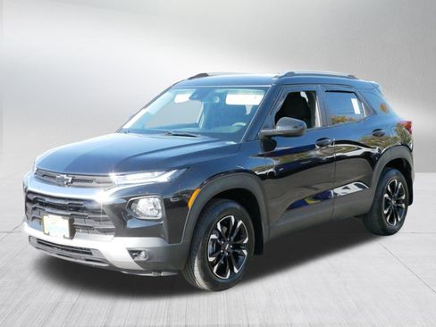 Used 2023 Chevrolet TrailBlazer LT w/ Convenience Package image 3