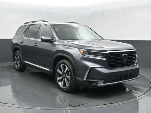 Certified 2023 Honda Pilot Elite image 2