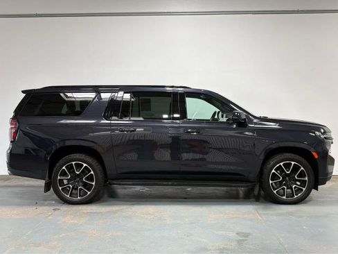 Used 2024 Chevrolet Suburban RST w/ Sport Performance Package AWD/4WD image 6