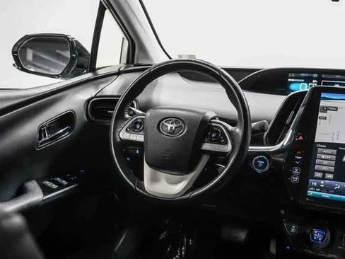 Certified 2018 Toyota Prius Prime Premium image 16