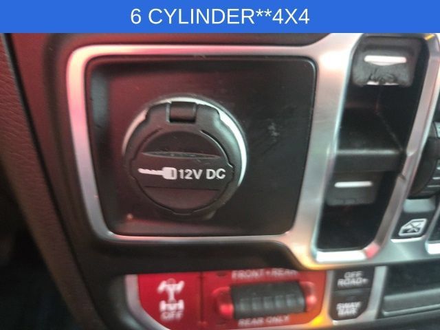 Used 2022 Jeep Gladiator Rubicon w/ Cold Weather Group AWD/4WD image 44