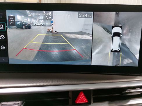 Used 2024 Kia Sorento SX image 25