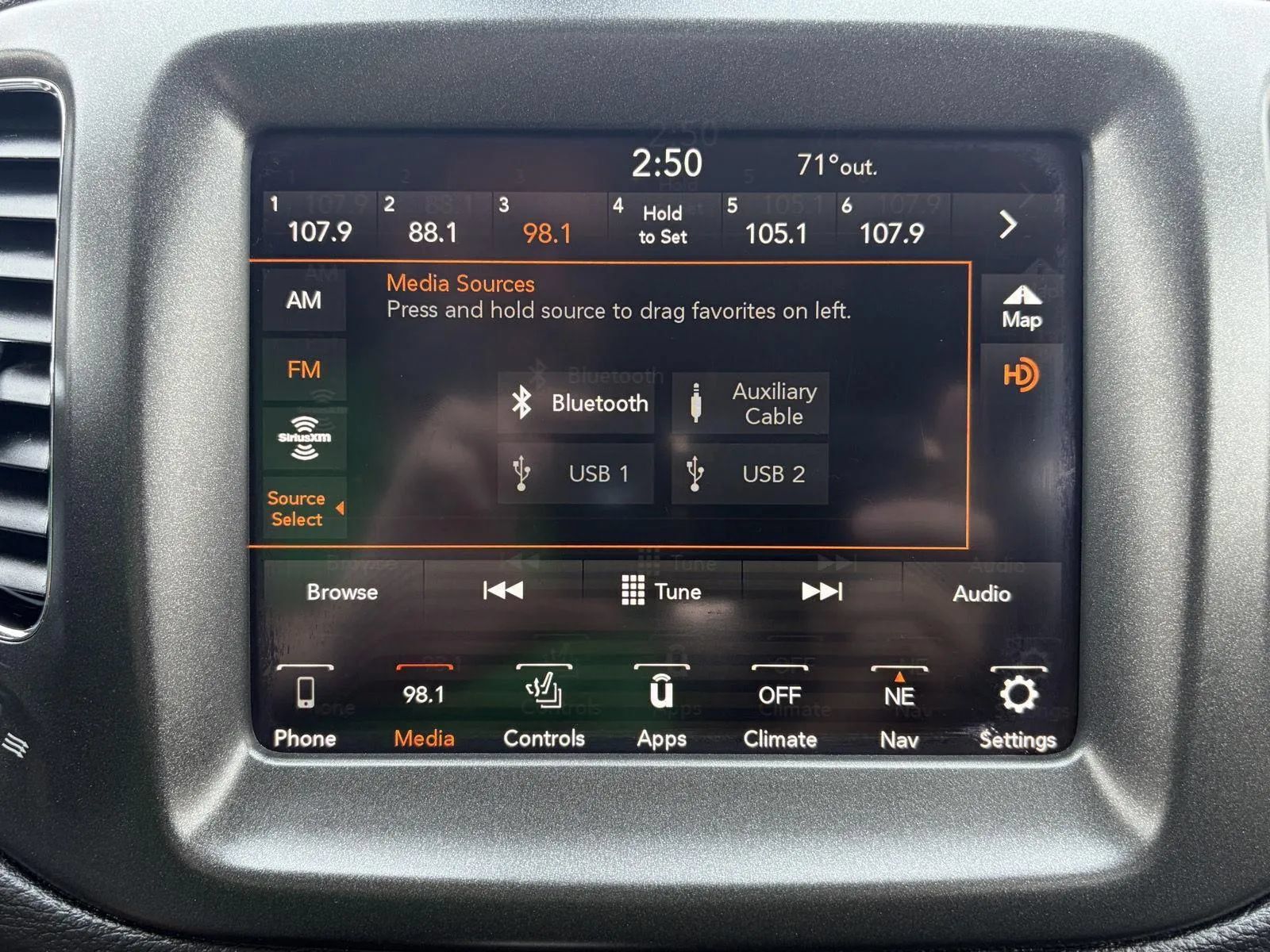 Used 2020 Jeep Compass Trailhawk w/ Cold Weather Group AWD/4WD image 18