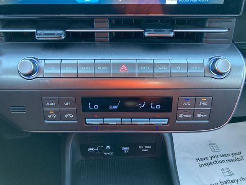 Used 2025 Hyundai Kona SEL image 17