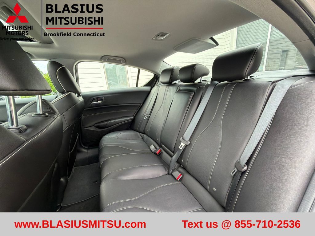 Used 2020 Acura ILX w/ Premium Package FWD image 33