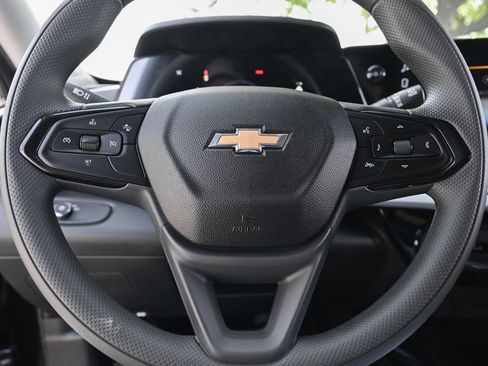 New 2026 Chevrolet Trax LT w/ LPO, Blackout Package image 18