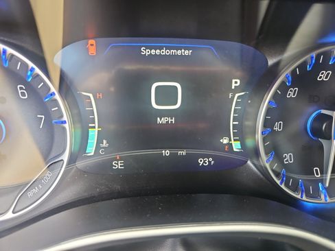 New 2026 Chrysler Pacifica Select image 11