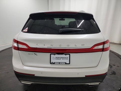 Used 2017 Lincoln MKX Reserve image 8