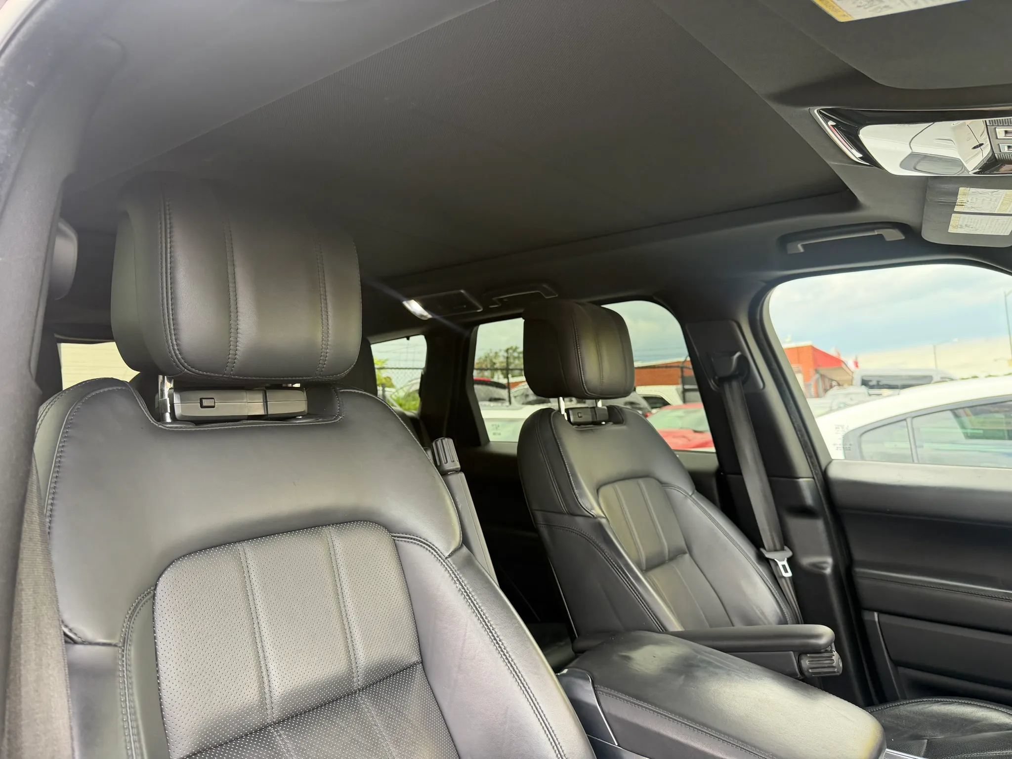 Used 2019 Land Rover Range Rover Sport Supercharged AWD/4WD image 11
