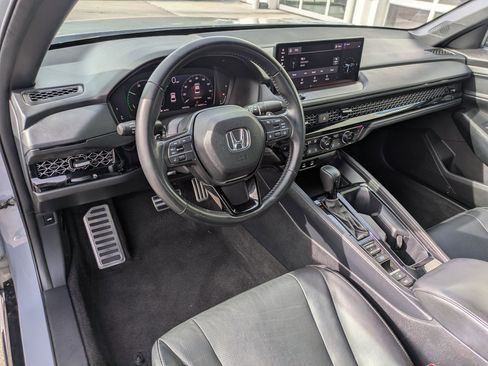 Used 2023 Honda Accord Sport image 17