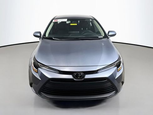 Certified 2025 Toyota Corolla LE FWD image 2