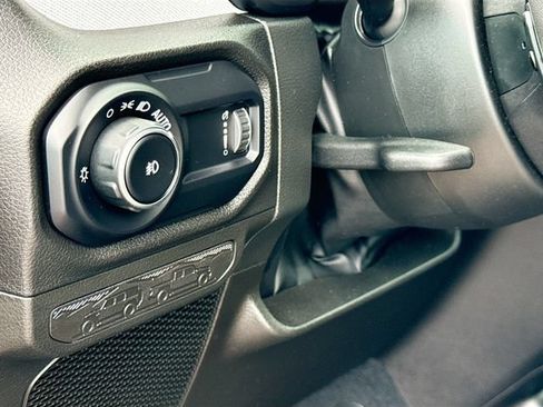 Used 2024 Jeep Wrangler Unlimited Sport AWD/4WD image 11