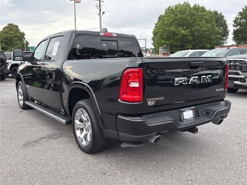 Used 2025 RAM 1500 Big Horn AWD/4WD image 7