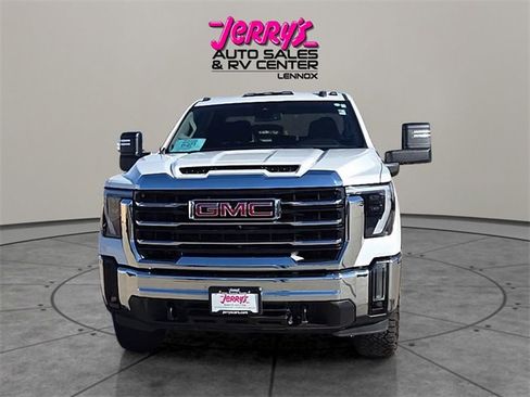 Used 2024 GMC Sierra 3500 SLE image 8