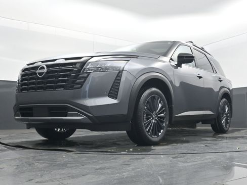 New 2026 Nissan Pathfinder SL w/ SL Premium Package FWD image 26