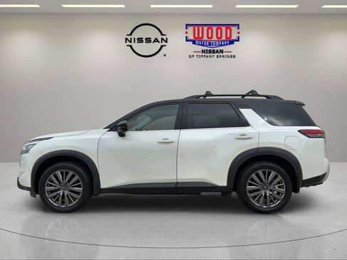 Certified 2023 Nissan Pathfinder SL w/ SL Premium Package AWD/4WD image 4