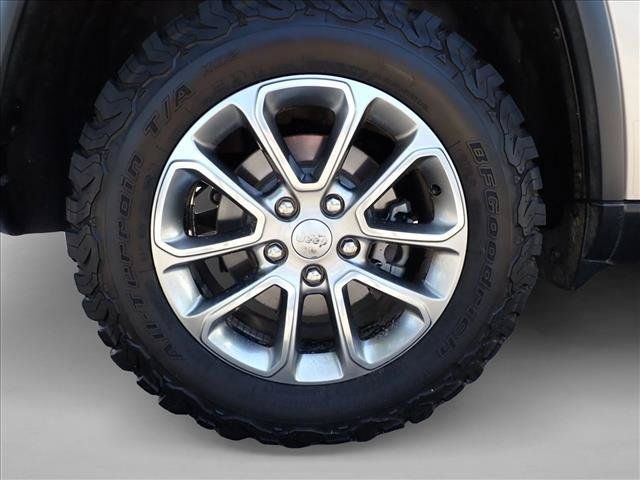 Used 2015 Jeep Grand Cherokee Limited AWD/4WD image 7