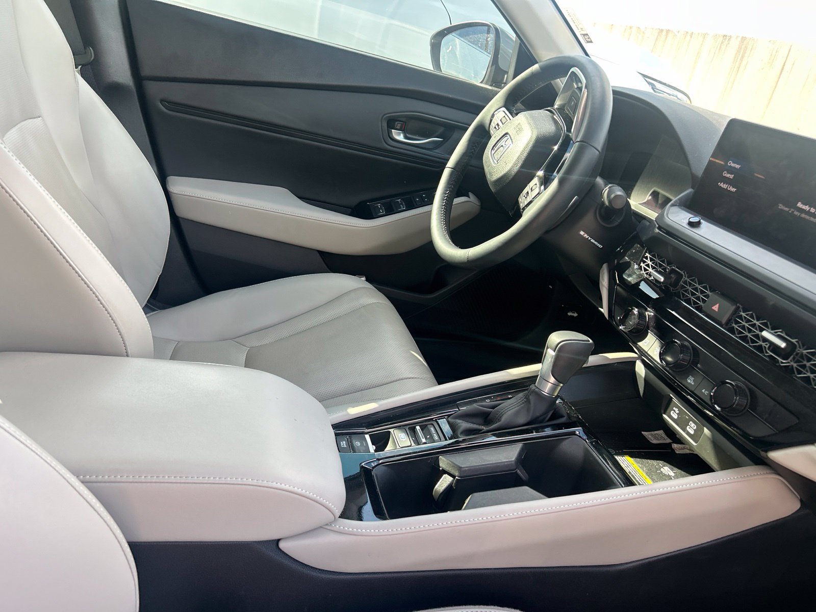Used 2025 Honda Accord Touring image 8