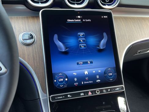 New 2025 Mercedes-Benz C 300 4MATIC Sedan image 19