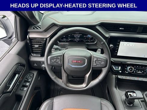 Used 2025 GMC Sierra 1500 AT4 w/ AT4 Premium Package AWD/4WD image 18