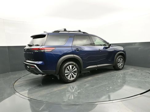 New 2026 Nissan Pathfinder SL image 5