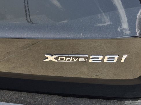 New 2026 BMW X1 xDrive28i w/ Technology Package AWD/4WD image 10