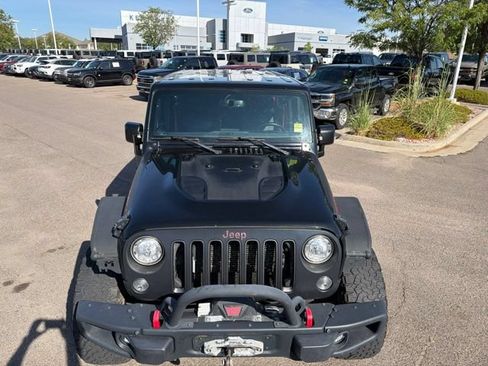 Used 2018 Jeep Wrangler Unlimited Rubicon AWD/4WD image 9