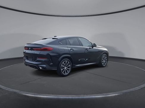 Used 2024 BMW X6 xDrive40i w/ Premium Package image 8