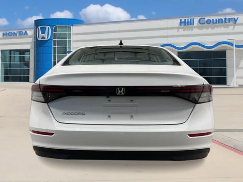 New 2026 Honda Accord SE image 4