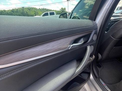 Used 2018 BMW X6 sDrive35i RWD image 14