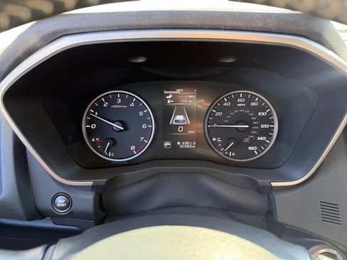 Used 2023 Subaru Ascent Premium w/ Convenience Package AWD/4WD image 11