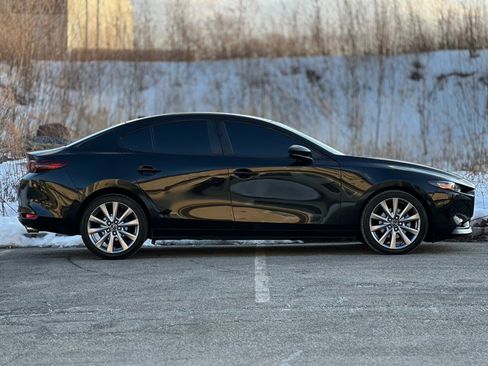 Used 2020 MAZDA MAZDA3 AWD Sedan w/ Preferred Package image 9