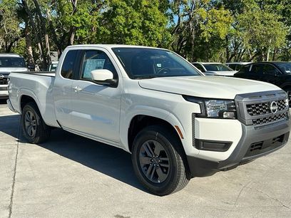 New 2025 Nissan Frontier SV w/ SV Convenience Package
